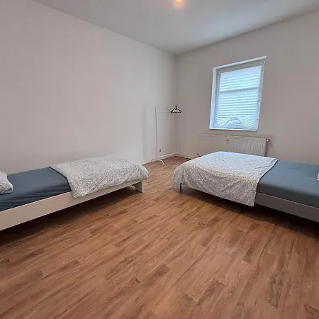 Ariprop Center 8 Guests