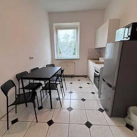 公寓 Ariprop Center 8 Guests Niederdorla