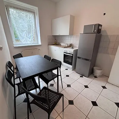 Ariprop Center 8 Guests 公寓